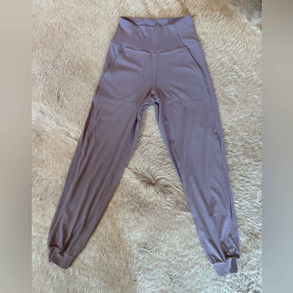 Lululemon joggers